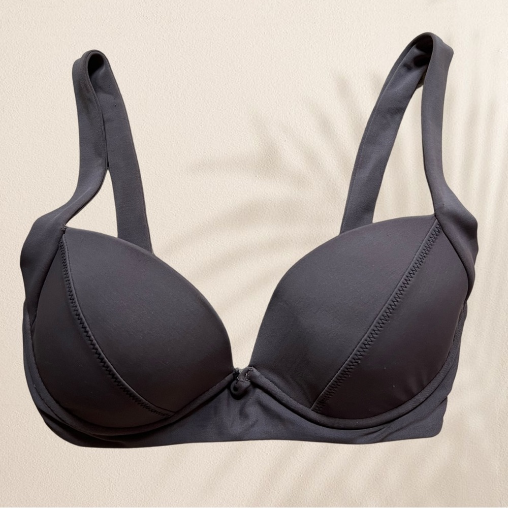 ACACIA TOP
